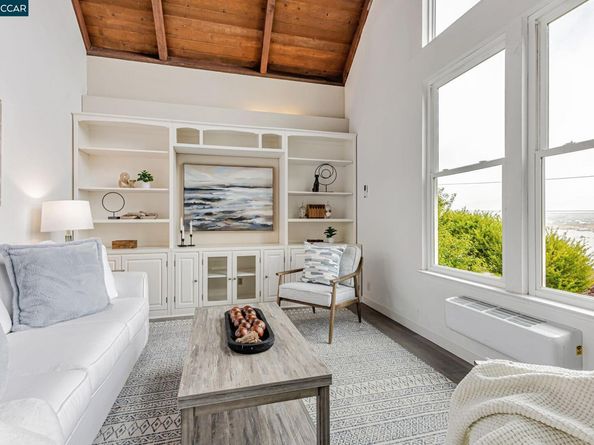 290 Olympian Way, Pacifica CA 94044