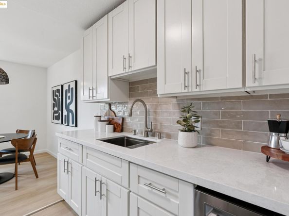 3477 Boston Ave 4, Oakland CA 94602
