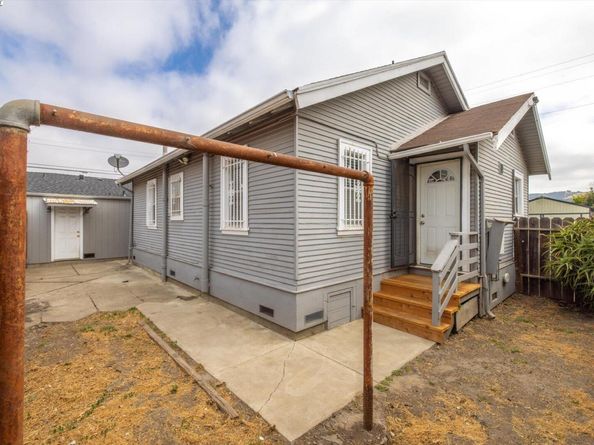10109 Plymouth St, Oakland CA 94603