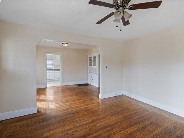 10109 Plymouth St, Oakland CA 94603