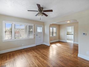 10109 Plymouth St, Oakland CA 94603