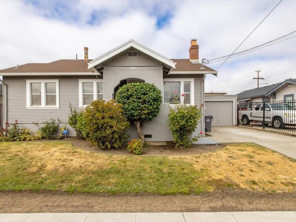 10109 Plymouth St, Oakland CA 94603