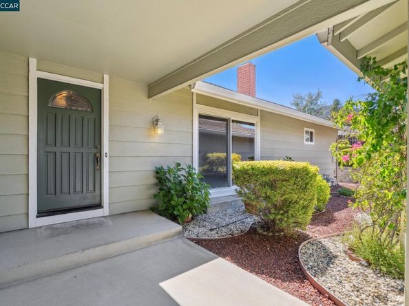 30 Mt. McKinley Ct., Clayton CA 94517