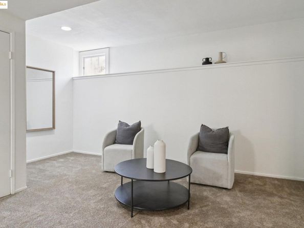 2900 Sheffield Ave, Oakland CA 94602