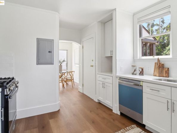 2900 Sheffield Ave, Oakland CA 94602