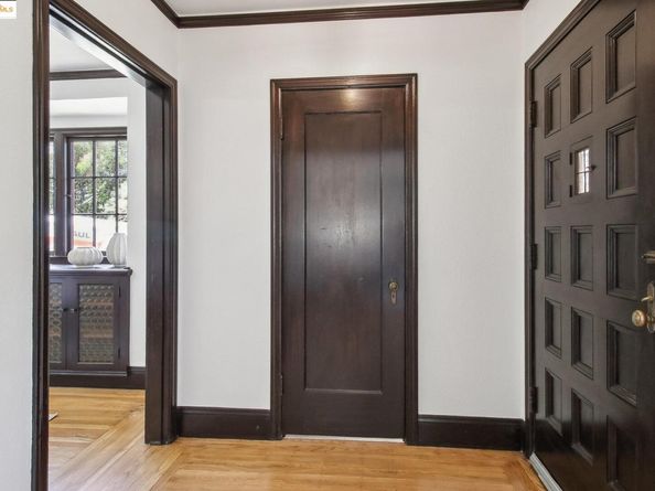 2900 Sheffield Ave, Oakland CA 94602