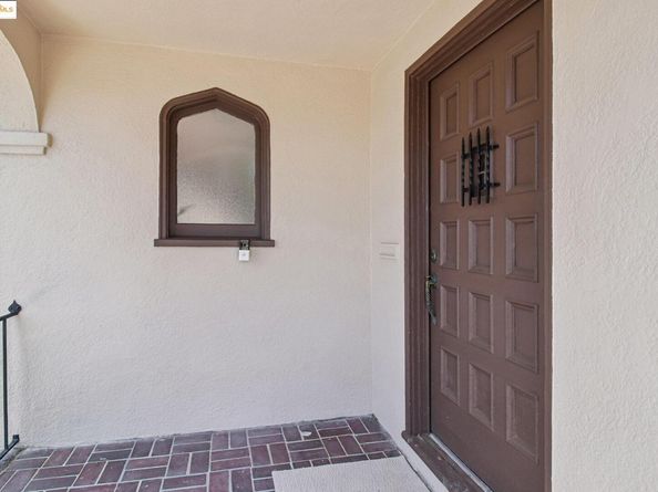 2900 Sheffield Ave, Oakland CA 94602