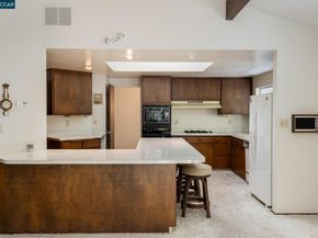 200 Lark Ln, Alamo CA 94507