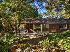 200 Lark Ln, Alamo CA 94507
