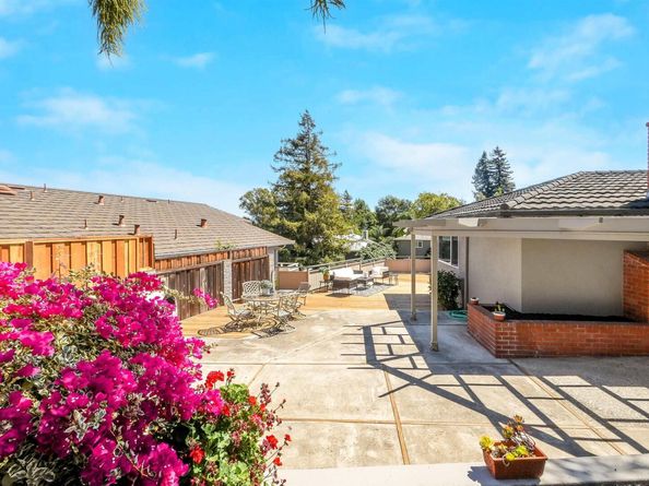 5320 Nash Way, Castro Valley CA 94546