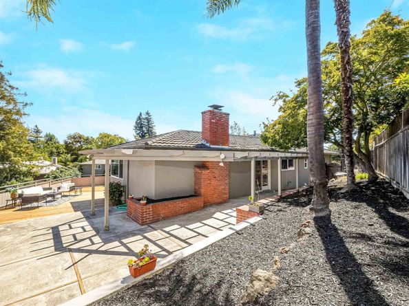 5320 Nash Way, Castro Valley CA 94546