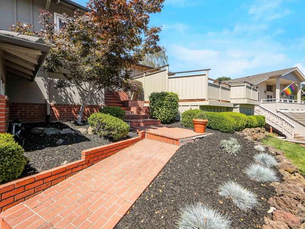 5320 Nash Way, Castro Valley CA 94546