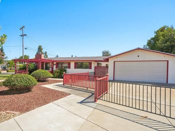 1052 Rincon Ave