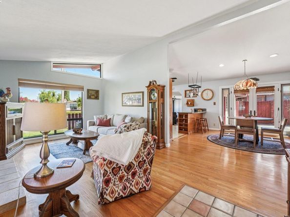 1052 Rincon Ave, Livermore CA 94551