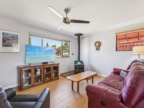 1052 Rincon Ave, Livermore CA 94551