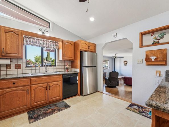 1052 Rincon Ave, Livermore CA 94551