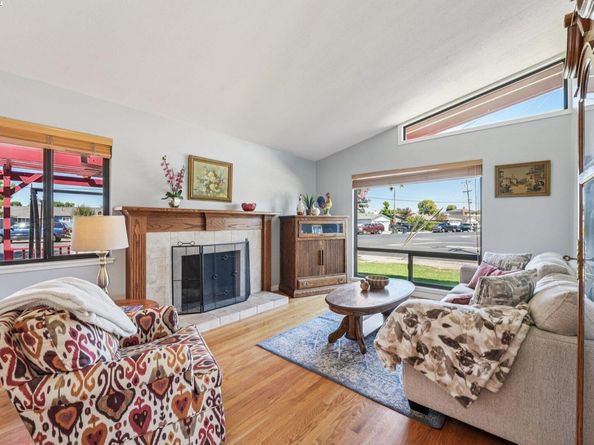 1052 Rincon Ave, Livermore CA 94551