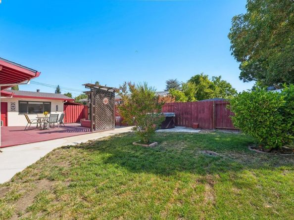 1052 Rincon Ave, Livermore CA 94551
