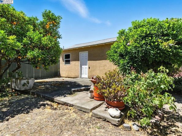 15967 Paseo Del Campo, San Lorenzo CA 94580