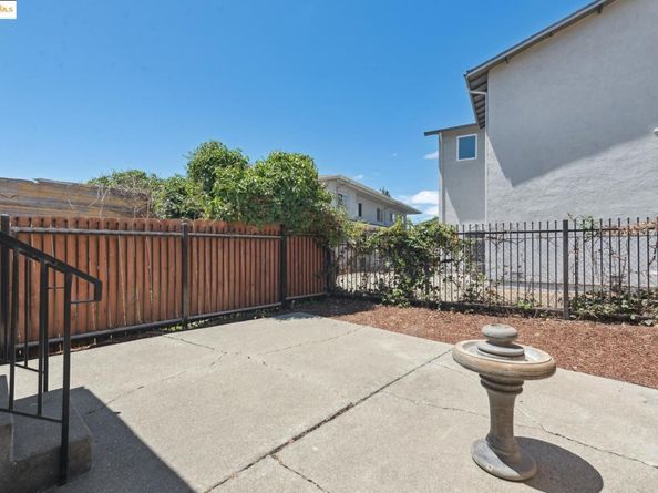2455 89Th Ave, Oakland CA 94605