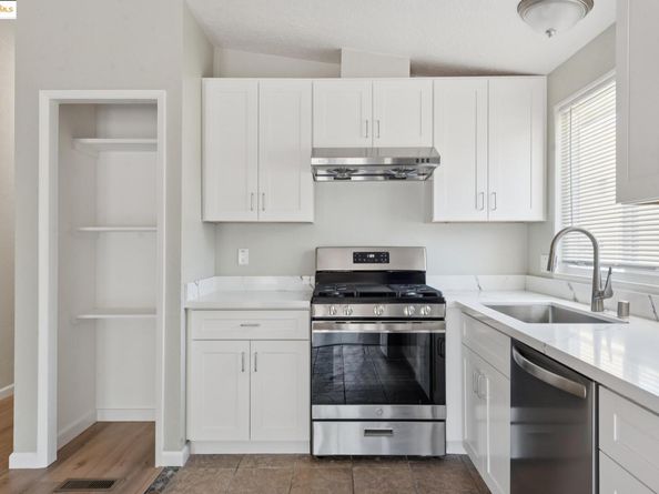 2455 89Th Ave, Oakland CA 94605