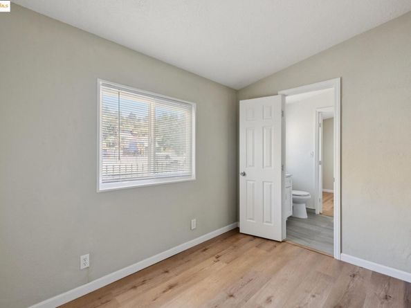 2455 89Th Ave, Oakland CA 94605