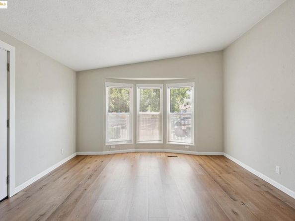 2455 89Th Ave, Oakland CA 94605
