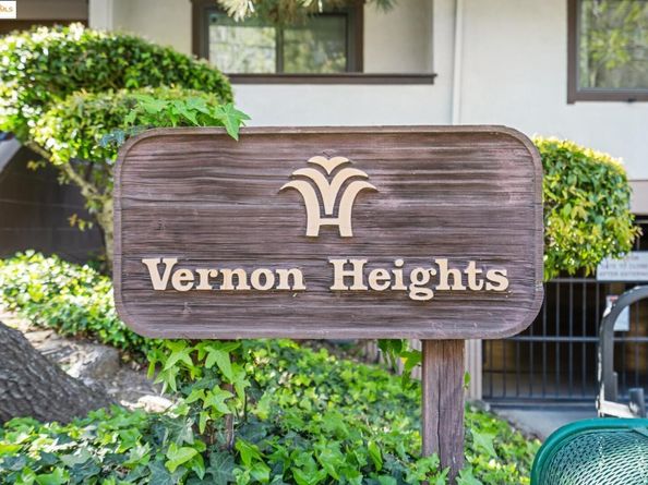 325 Vernon St 105, Oakland CA 94610