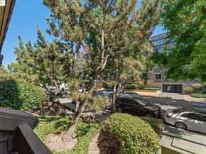 325 Vernon St 105, Oakland CA 94610