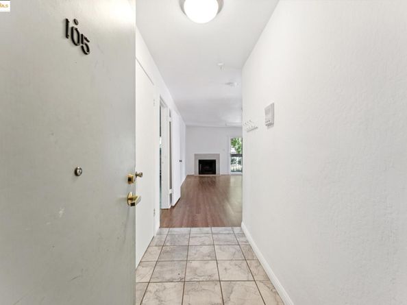 325 Vernon St 105, Oakland CA 94610