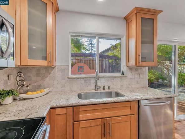 7684 Arbor Creek Cir, Dublin CA 94568