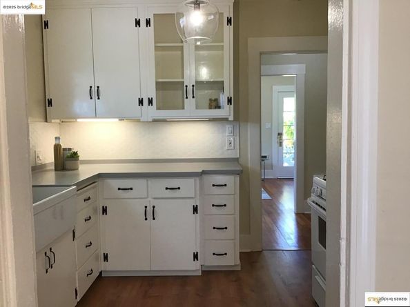 3712 Patterson AVE, Oakland CA 94619