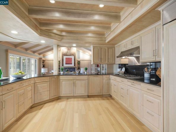 738 Mandarin Ln, Walnut Creek CA 94598