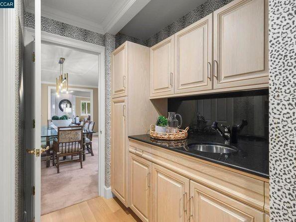 738 Mandarin Ln, Walnut Creek CA 94598