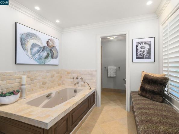 738 Mandarin Ln, Walnut Creek CA 94598