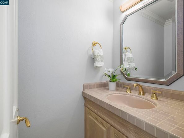 738 Mandarin Ln, Walnut Creek CA 94598