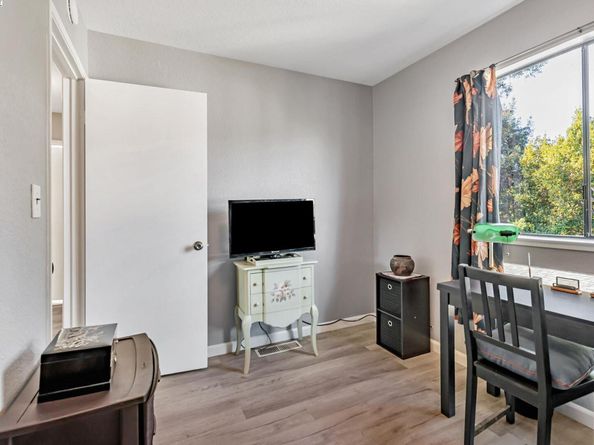3687 Maple Ave 9, Oakland CA 94602