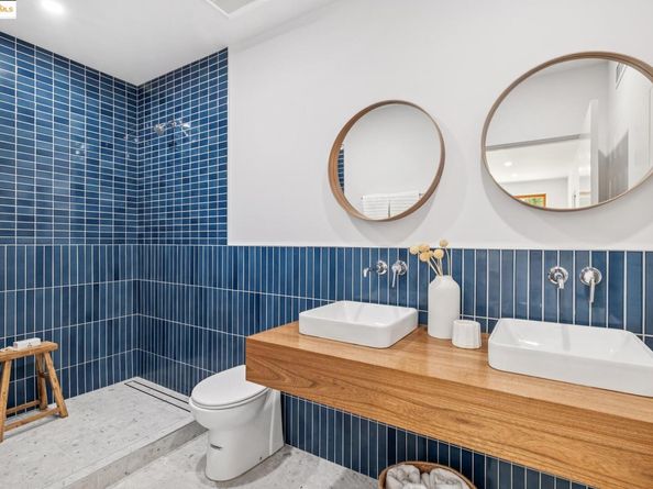 2848 Russell St, Berkeley CA 94705