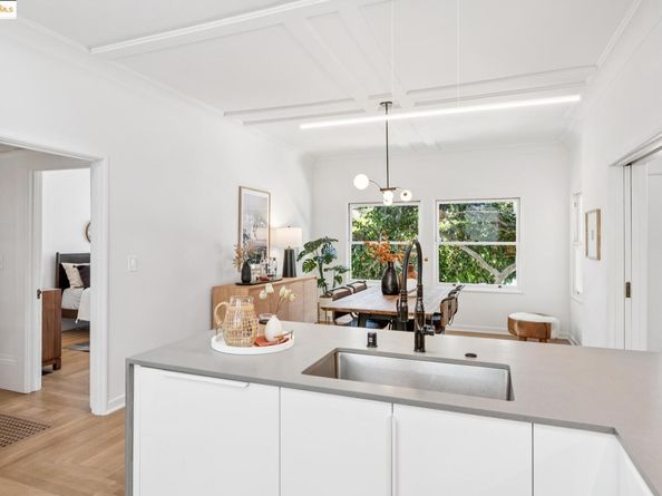 2848 Russell St, Berkeley CA 94705