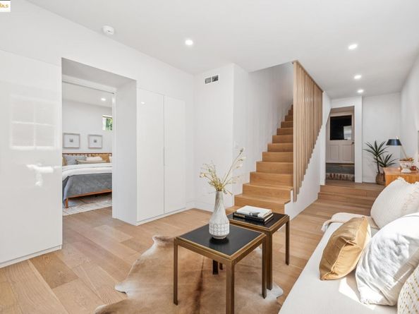 2848 Russell St, Berkeley CA 94705