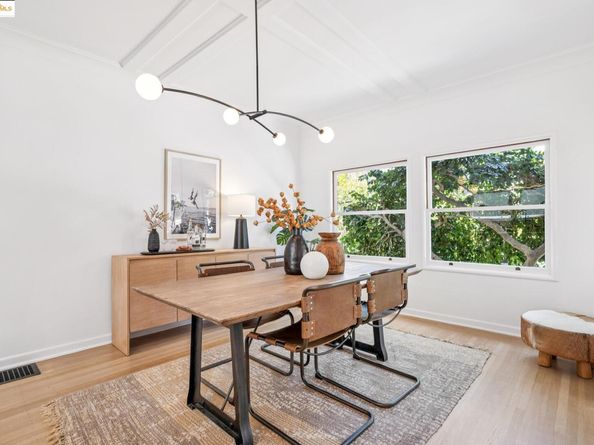 2848 Russell St, Berkeley CA 94705