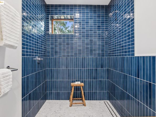 2848 Russell St, Berkeley CA 94705