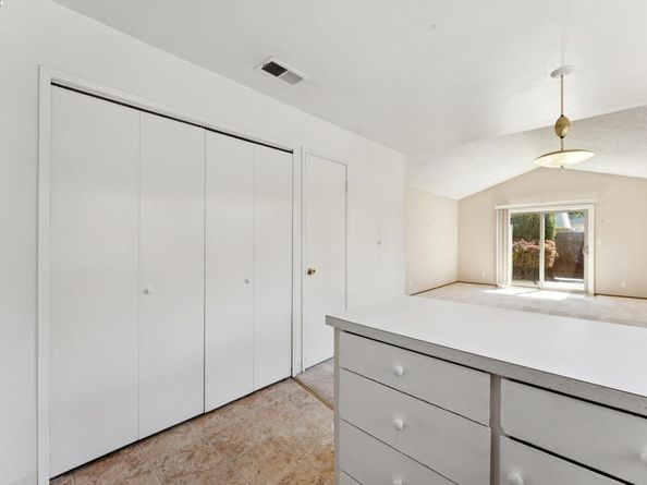27439 Ponderosa Ct, Hayward CA 94545