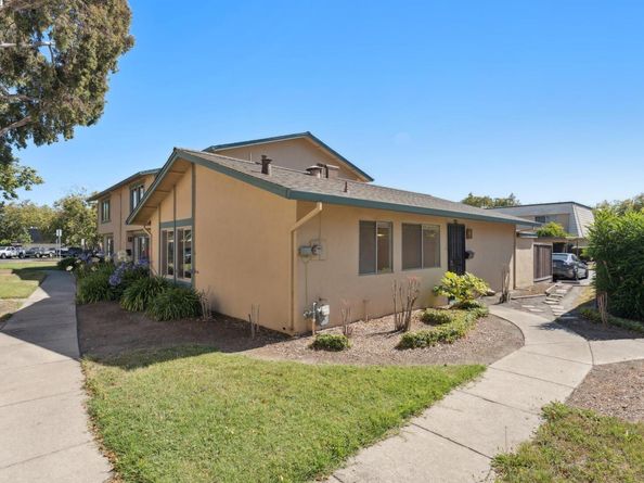 27439 Ponderosa Ct, Hayward CA 94545