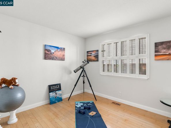 265 Woodbridge Cir, San Mateo CA 94403