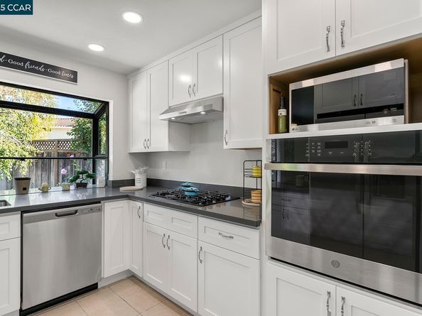 265 Woodbridge Cir, San Mateo CA 94403