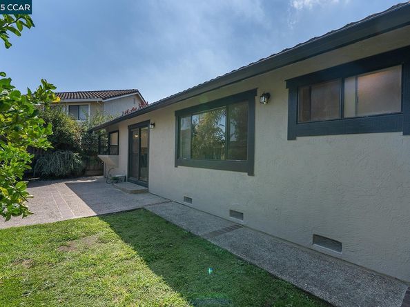 265 Woodbridge Cir, San Mateo CA 94403