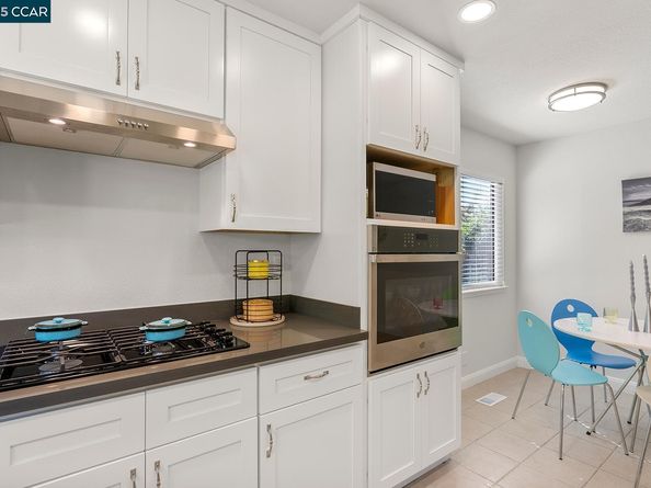 265 Woodbridge Cir, San Mateo CA 94403