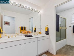2323 Grosvenor Heights Ct, Livermore CA 94550