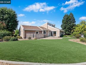 2323 Grosvenor Heights Ct, Livermore CA 94550